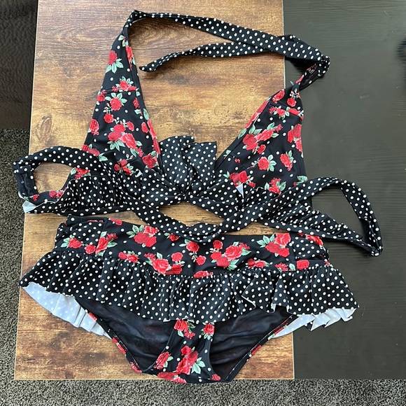 Other - 2-piece vintage bathing suit